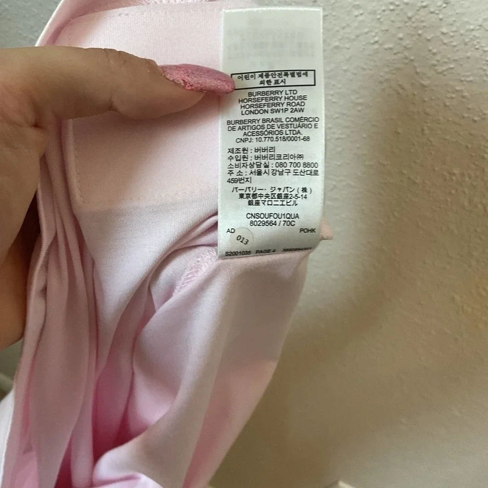 Burberry Unicorns Logo Oversized Pink T-Shirt Size Small - Picture 10 of 16